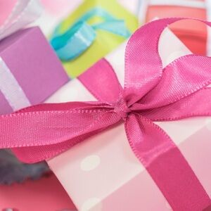 GIVEAWAY!! WIN FREE SHIPPING!!